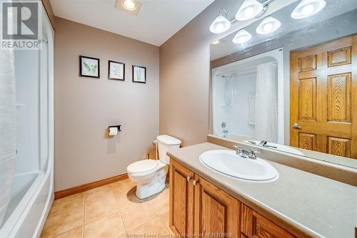 229 Gignac Crescent, Lasalle, ON - Indoor Photo Showing Bathroom