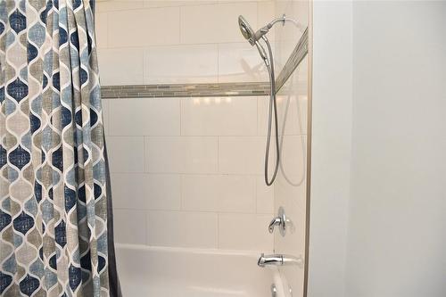 895 Maple Avenue|Unit #634, Burlington, ON - Indoor Photo Showing Bathroom