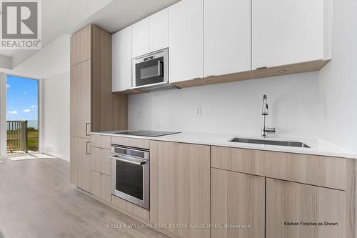 1309 - 220 Missinnihe Way, Mississauga (Port Credit), ON - Indoor Photo Showing Kitchen