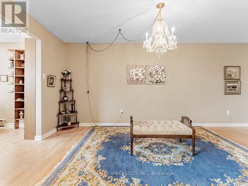 1403 - 61 Richview Road, Toronto (Humber Heights), ON - Indoor Photo Showing Other Room