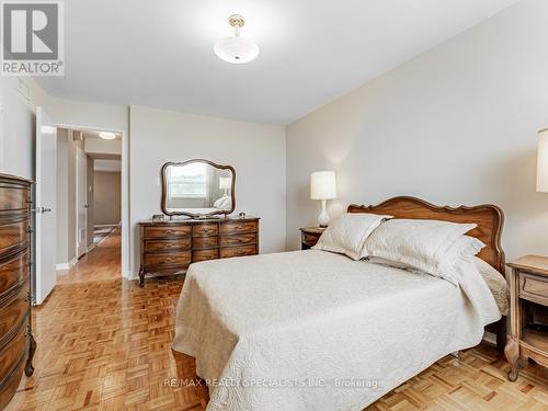 1403 - 61 Richview Road, Toronto (Humber Heights), ON - Indoor Photo Showing Bedroom