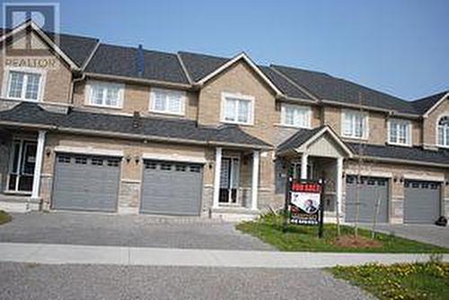 1644 Hetherington Drive, Peterborough (Northcrest), ON - Outdoor With Facade