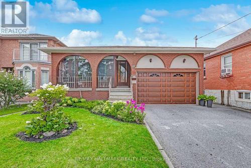 57 Regent Road, Toronto (Downsview-Roding-Cfb), ON - Outdoor