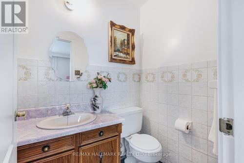 57 Regent Road, Toronto (Downsview-Roding-Cfb), ON - Indoor Photo Showing Bathroom