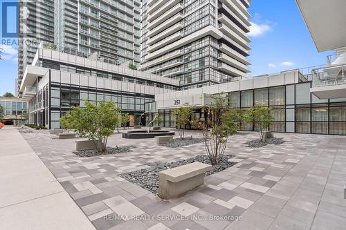 115 - 251 Manitoba Street, Toronto (Mimico), ON - Outdoor