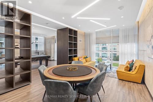 115 - 251 Manitoba Street, Toronto (Mimico), ON - Indoor Photo Showing Dining Room