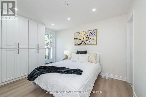 310 Pharmacy Avenue, Toronto (Clairlea-Birchmount), ON - Indoor Photo Showing Bedroom