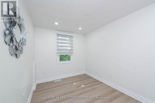 310 Pharmacy Avenue, Toronto (Clairlea-Birchmount), ON - Indoor Photo Showing Other Room