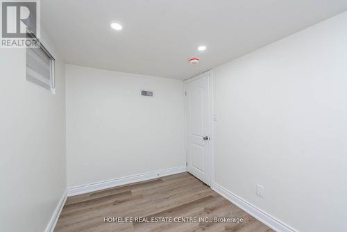 310 Pharmacy Avenue, Toronto (Clairlea-Birchmount), ON - Indoor Photo Showing Other Room