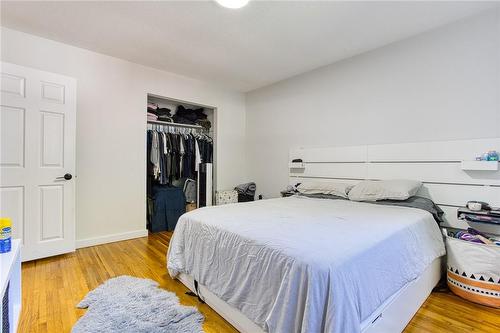 191 Margaret Avenue, Hamilton, ON - Indoor Photo Showing Bedroom