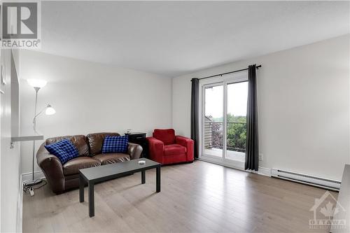 Living Room Now - 270 Brittany Drive Unit#307, Ottawa, ON - Indoor Photo Showing Living Room