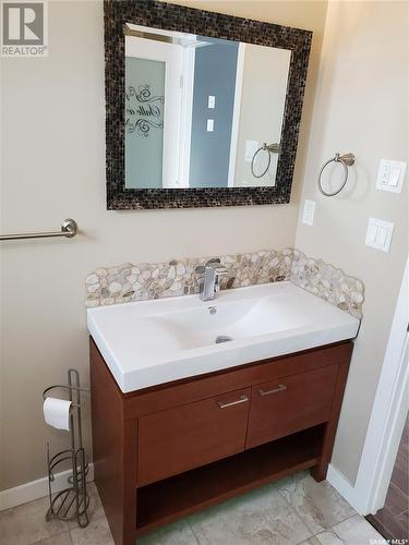 113 6Th Street E, Ponteix, SK - Indoor Photo Showing Bathroom