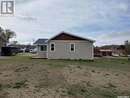 113 6Th Street E, Ponteix, SK - Outdoor With Exterior