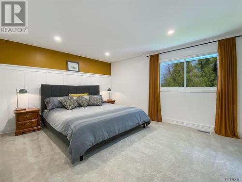 134 Picadilly Cir, Iroquois Falls, ON - Indoor Photo Showing Bedroom