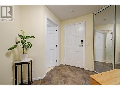 797 Leon Avenue Unit# 208, Kelowna, BC - Indoor Photo Showing Other Room