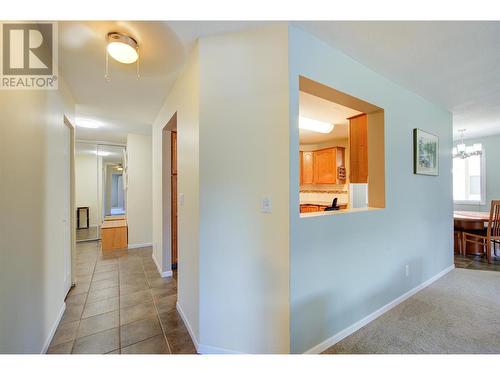 797 Leon Avenue Unit# 208, Kelowna, BC - Indoor Photo Showing Other Room