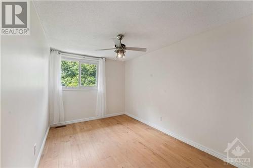 bedroom 3 with laminate flooring - 1410 Palmerston Drive, Ottawa, ON - Indoor Photo Showing Other Room