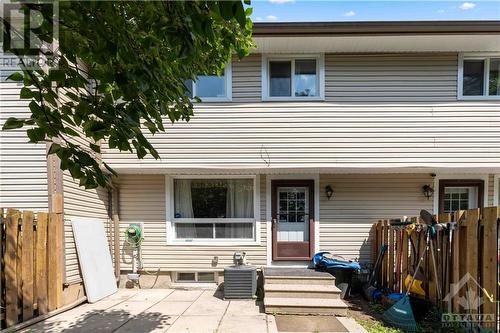 Backs on to open space - 1410 Palmerston Drive, Ottawa, ON - Outdoor