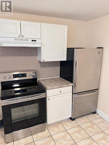 290 Cannon Street E, Hamilton (Landsdale), ON - Indoor Photo Showing Kitchen