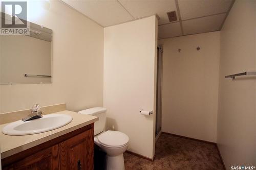 221 4Th Avenue, Whitewood, SK - Indoor Photo Showing Bathroom