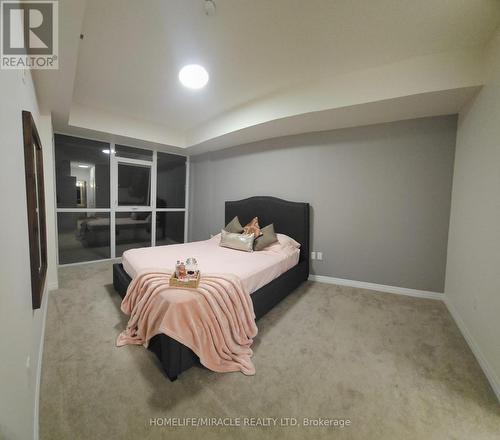 802 - 560 North Service Road, Grimsby, ON - Indoor Photo Showing Bedroom