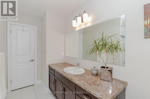 32 Mcintyre Lane, East Luther Grand Valley (Grand Valley), ON - Indoor Photo Showing Bathroom