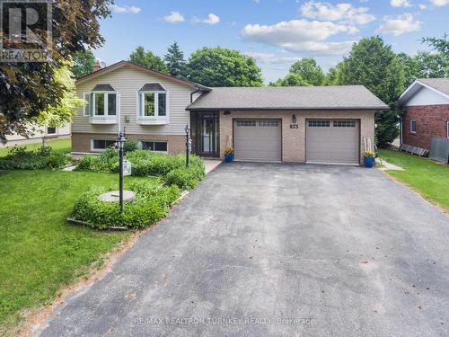 823 Church Drive, Innisfil, ON - Outdoor With Facade