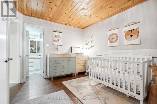 823 Church Drive, Innisfil (Lefroy), ON - Indoor Photo Showing Bedroom