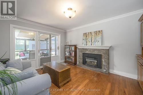 675 Dunboyne Crescent, London, ON - Indoor Photo Showing Living Room With Fireplace