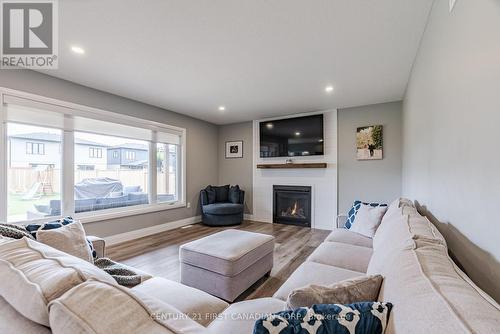 26 Triebner Street, South Huron (Exeter), ON - Indoor Photo Showing Living Room With Fireplace