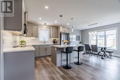 26 Triebner Street, South Huron (Exeter), ON - Indoor Photo Showing Kitchen With Upgraded Kitchen