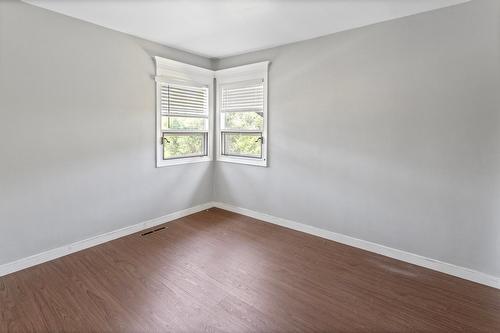 4581 Samuelson Road, Canyon, BC - Indoor Photo Showing Other Room