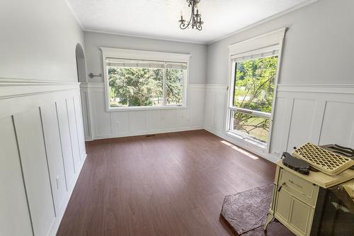 4581 Samuelson Road, Canyon, BC - Indoor Photo Showing Other Room