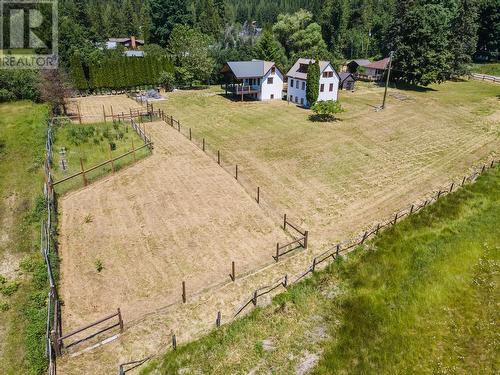 4581 Samuelson Road, Canyon, BC - Outdoor