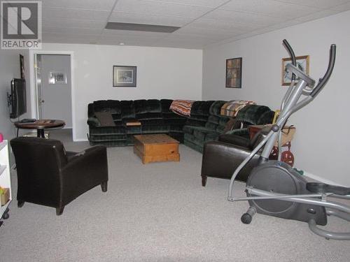 66 500 Wotzke Drive, Williams Lake, BC - Indoor Photo Showing Living Room