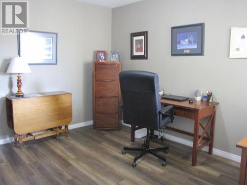 66 500 Wotzke Drive, Williams Lake, BC - Indoor Photo Showing Office