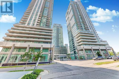 306 - 60 Town Centre Court, Toronto (Bendale), ON - Outdoor With Balcony With Facade