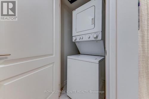 306 - 60 Town Centre Court, Toronto (Bendale), ON - Indoor Photo Showing Laundry Room