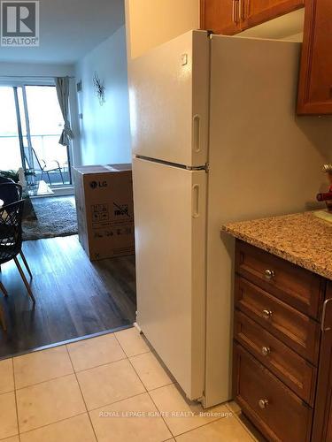 306 - 60 Town Centre Court, Toronto (Bendale), ON - Indoor Photo Showing Kitchen