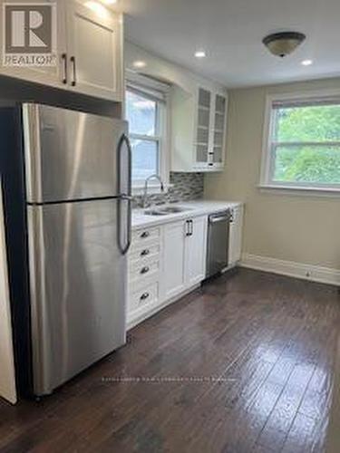 23 Irwin Avenue, Aurora (Aurora Village), ON - Indoor Photo Showing Kitchen With Stainless Steel Kitchen