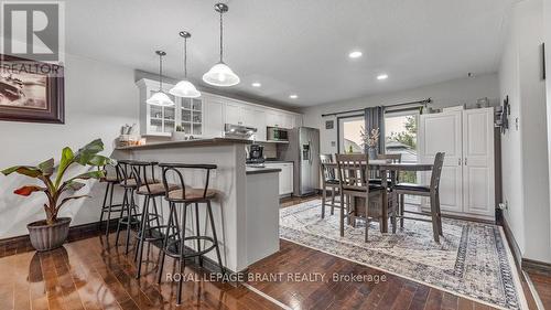 45 Brewster Way, Brantford, ON - Indoor Photo Showing Dining Room