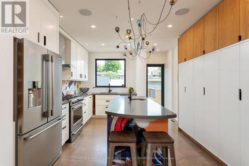 551 Clinton Street, Toronto (Annex), ON - Indoor Photo Showing Kitchen With Upgraded Kitchen