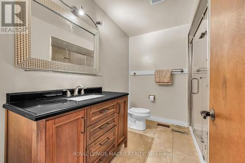 110 Guildwood Drive, Hamilton (Gurnett), ON - Indoor Photo Showing Bathroom