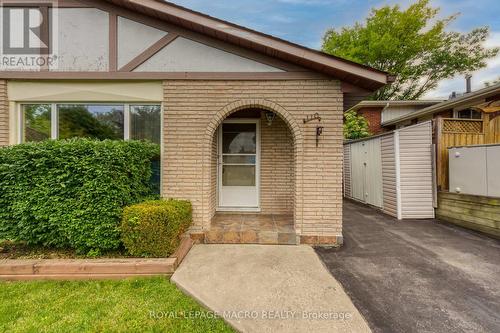 110 Guildwood Drive, Hamilton (Gurnett), ON - Outdoor