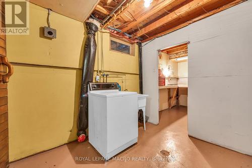 110 Guildwood Drive, Hamilton (Gurnett), ON - Indoor Photo Showing Laundry Room