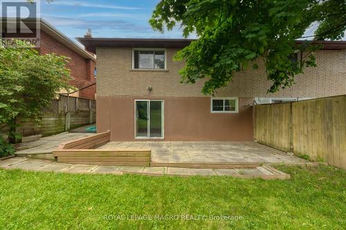 110 Guildwood Drive, Hamilton (Gurnett), ON - Outdoor With Exterior