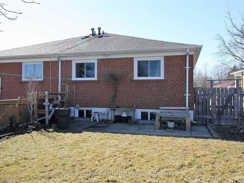 Lower-3443 Queenston Dr, Mississauga, ON - Outdoor With Exterior