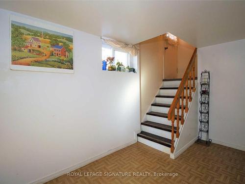 Lower-3443 Queenston Dr, Mississauga, ON - Indoor Photo Showing Other Room