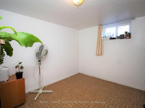 Lower-3443 Queenston Dr, Mississauga, ON - Indoor Photo Showing Other Room