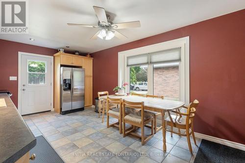 27 Hines Crescent, London, ON - Indoor Photo Showing Dining Room